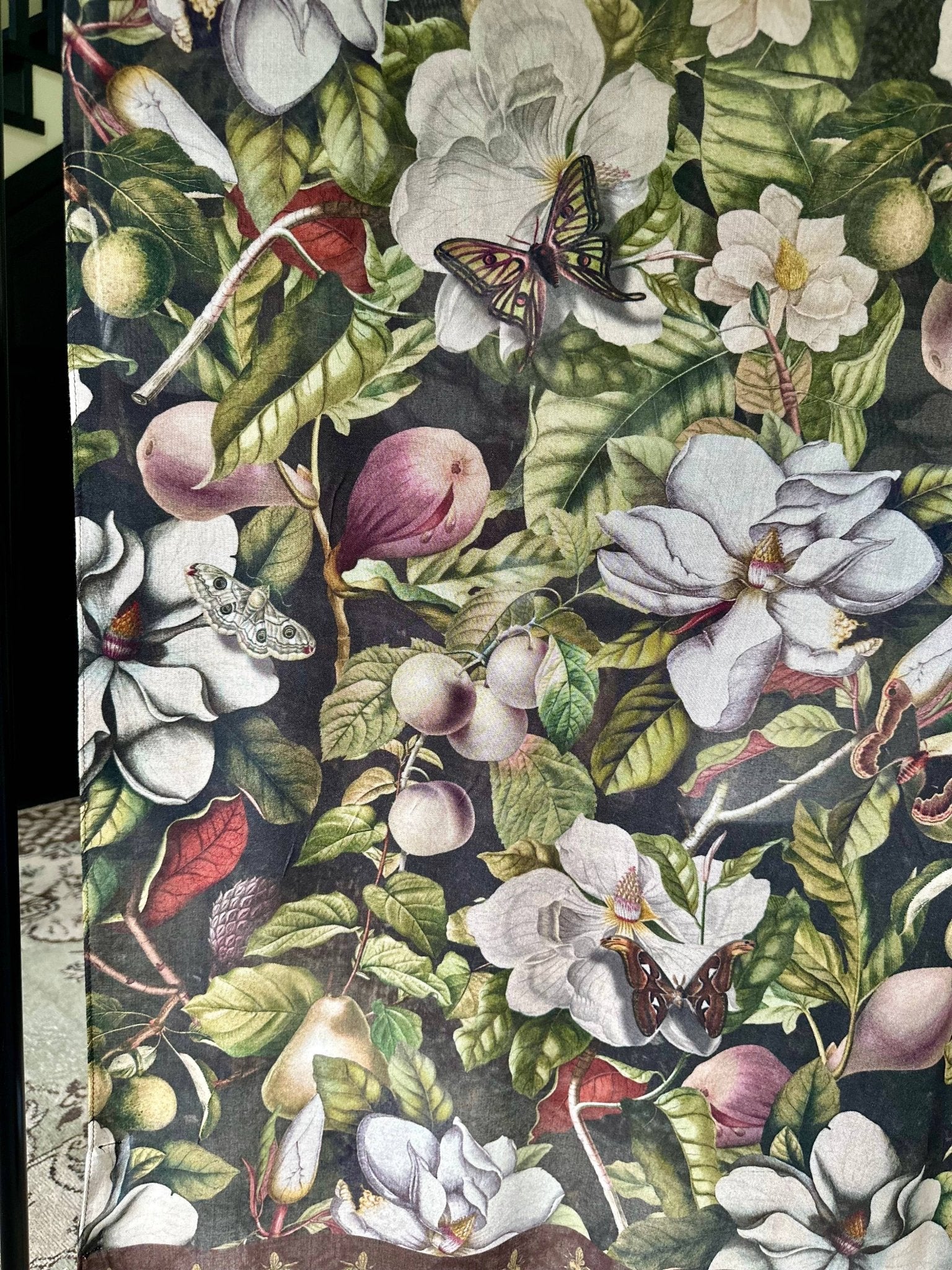 Fleur De Lune Scarf with Floral Print & Bees - ivyandlavyboutique Market of Stars (USA)