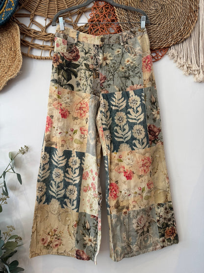Floral Fantasy Pant - ivyandlavyboutique A Rare Bird Shop