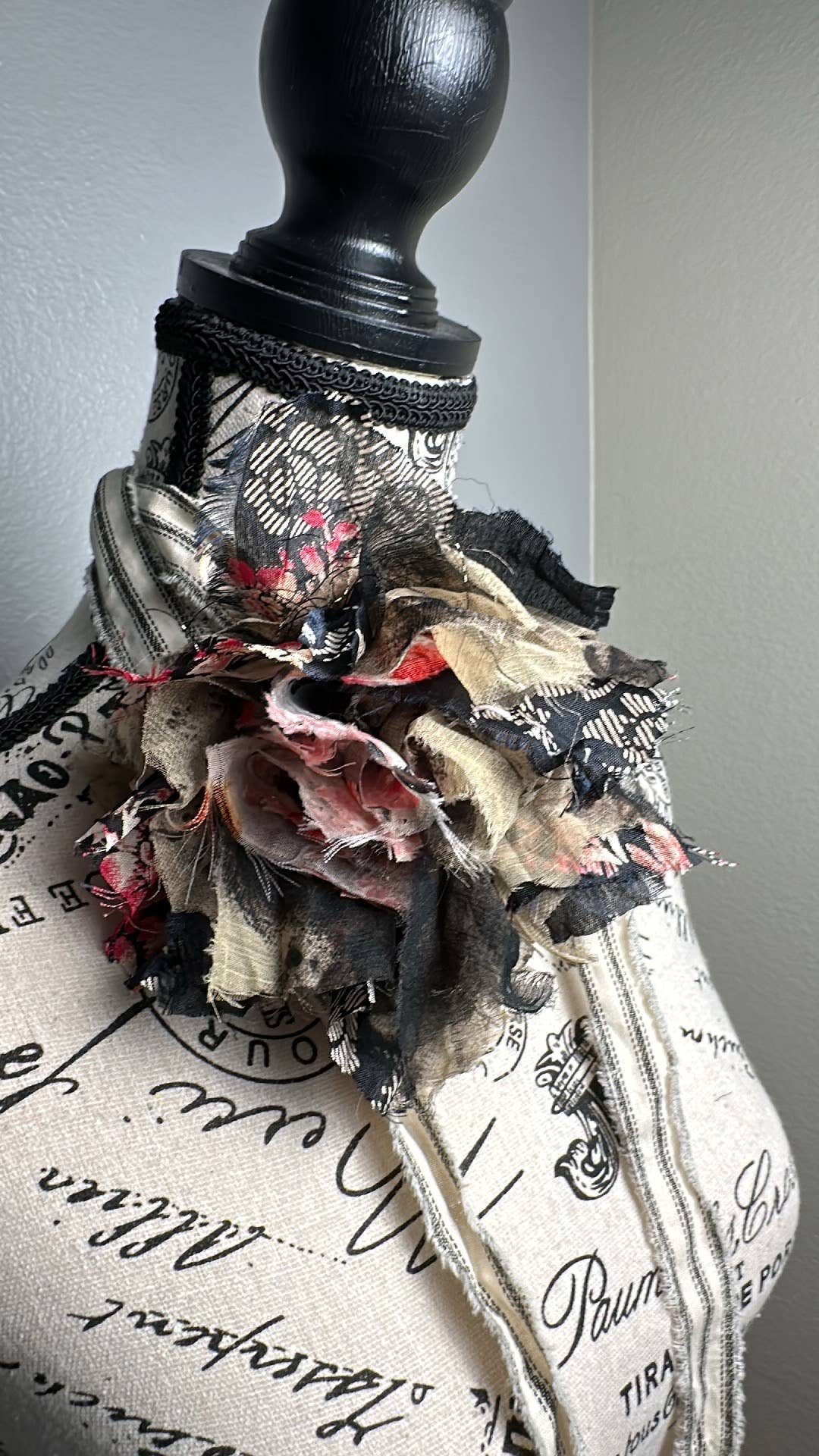 Floret Accessory - Hair Clip/Neck tie/Brooch - ivyandlavyboutique The Curated Raven
