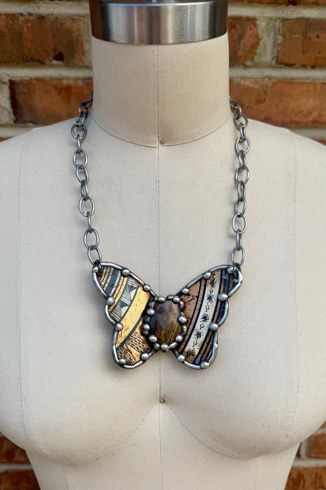 Fly Away Butterfly Necklace - ivyandlavyboutique Art by Amy