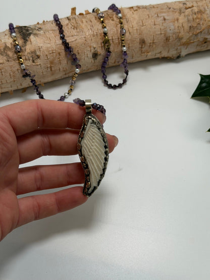 Fly Away Feather Necklace - ivyandlavyboutique ivyandlavyboutique