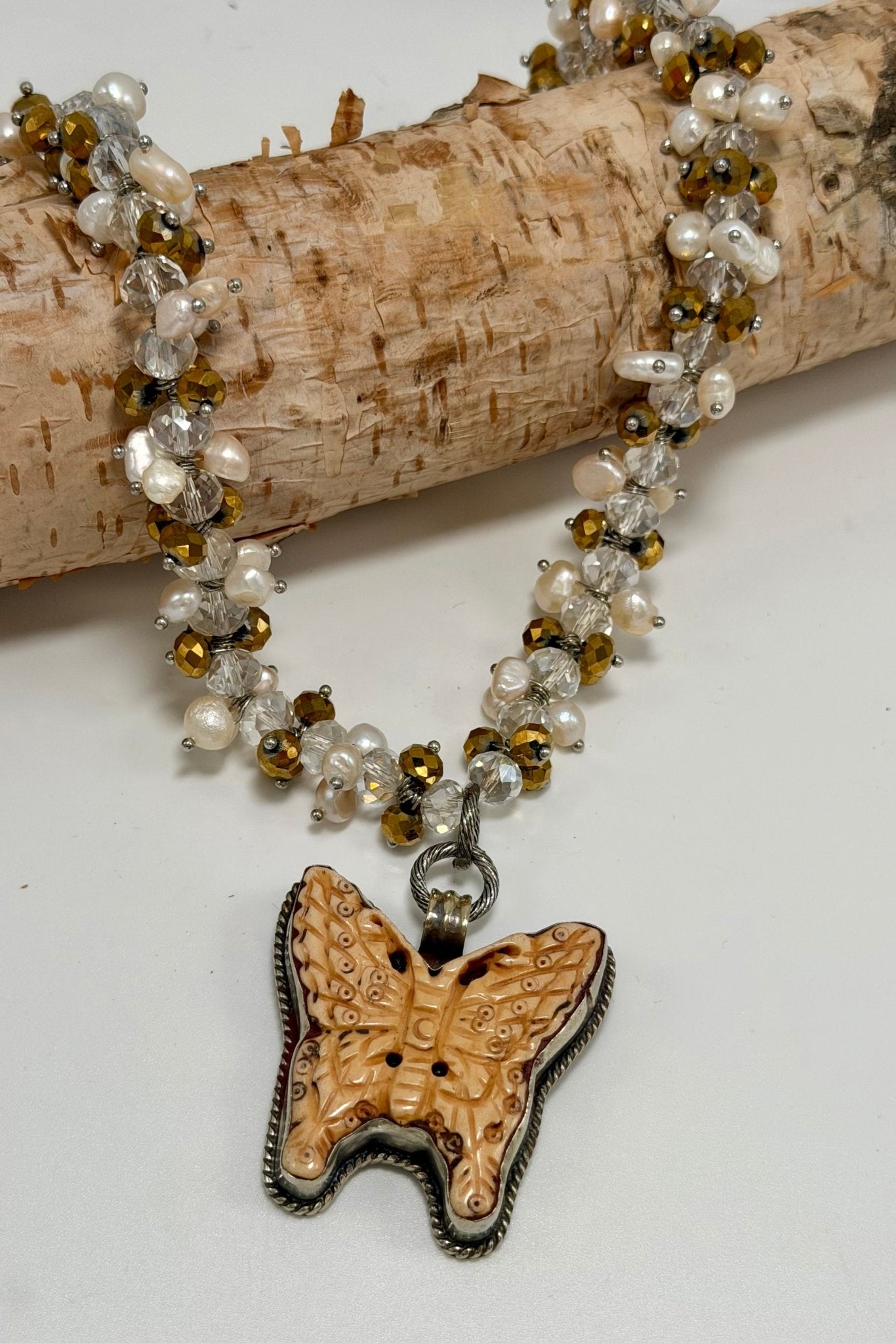 Fly Fly Fly Gemstone & Pearl Necklace - ivyandlavyboutique ivyandlavyboutique