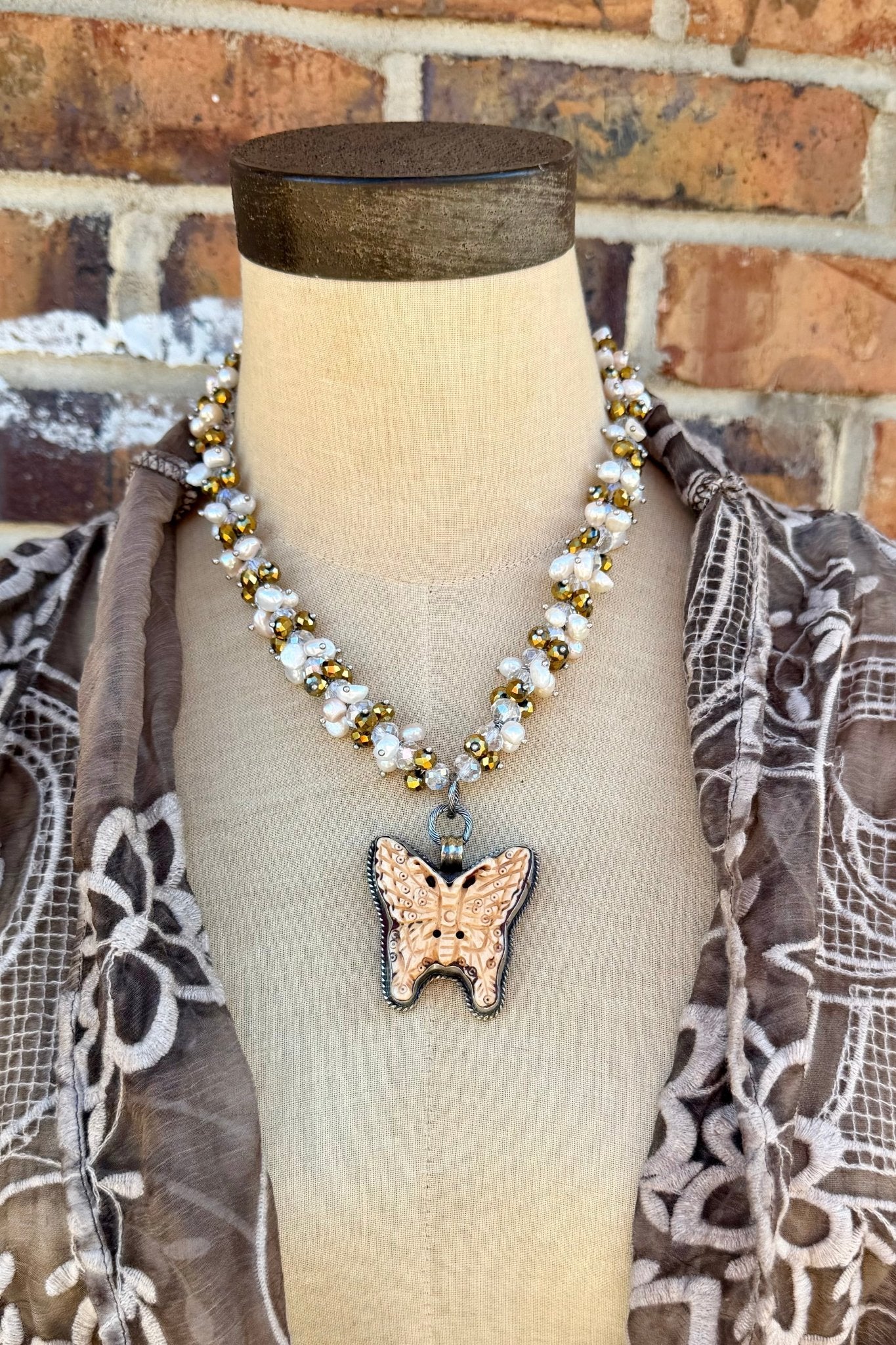 Fly Fly Fly Gemstone & Pearl Necklace - ivyandlavyboutique ivyandlavyboutique