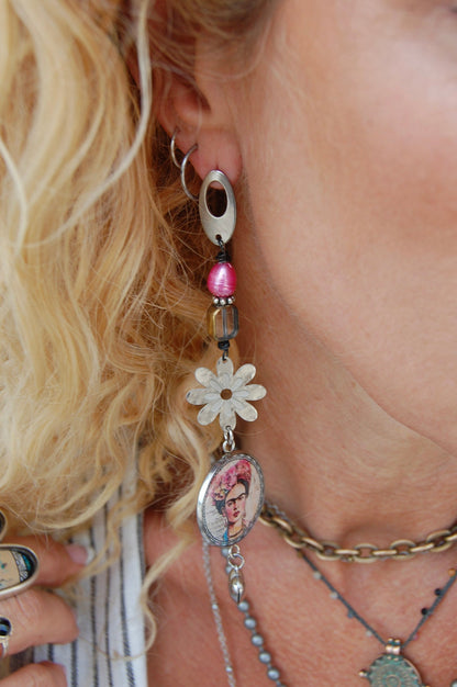 Frida Floral Circle Charm Drop Earrings - ivyandlavyboutique ivyandlavyboutique
