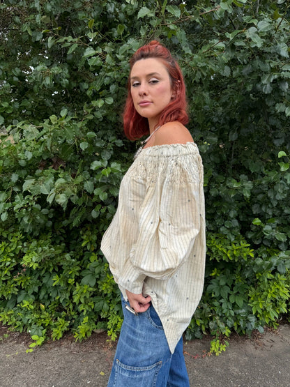 Fun and Flirty Off The Shoulders Top - ivyandlavyboutique A Rare Bird Shop