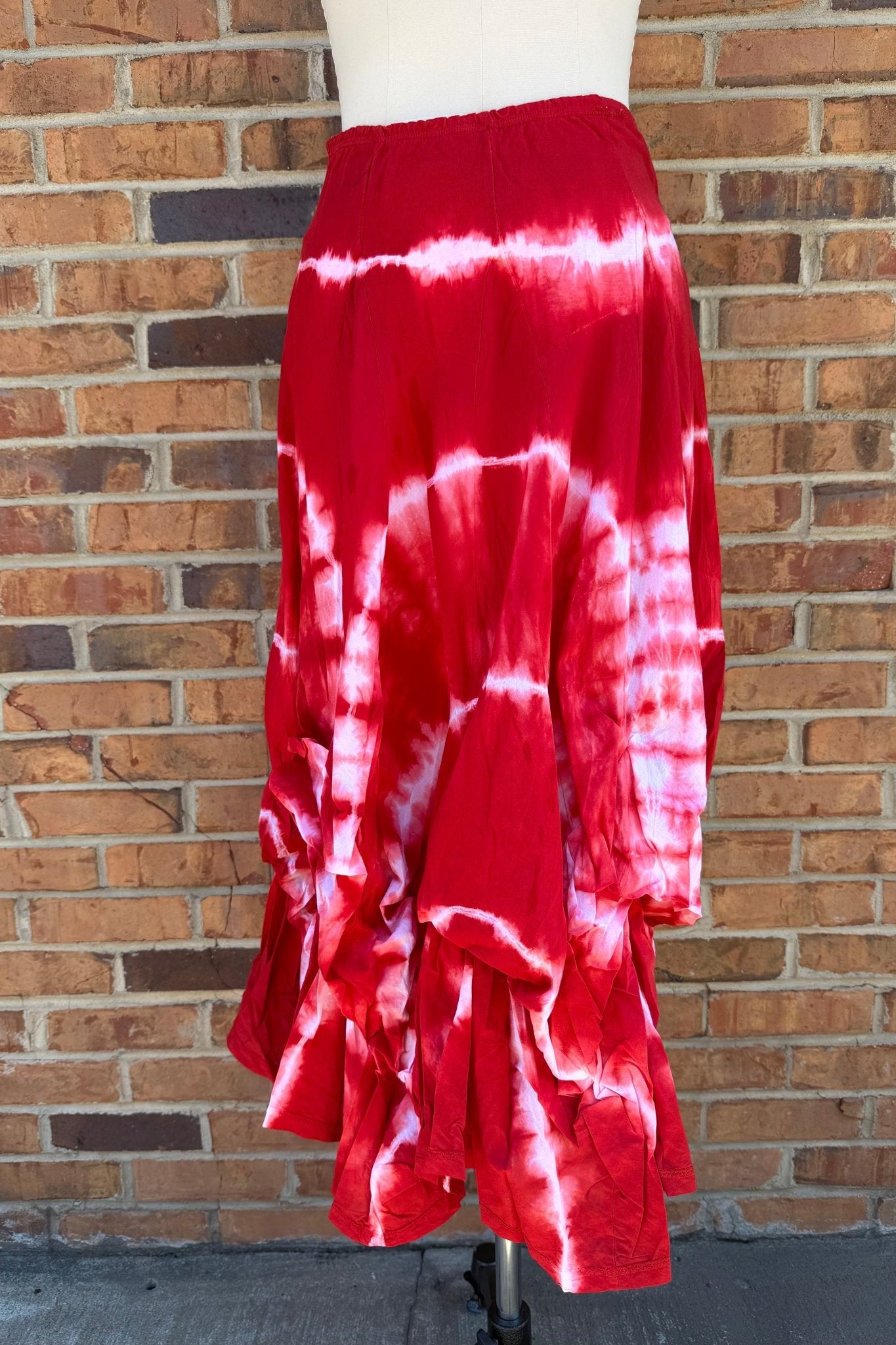 Funky Bubble Skirt in Red & White - ivyandlavyboutique LA Skirts