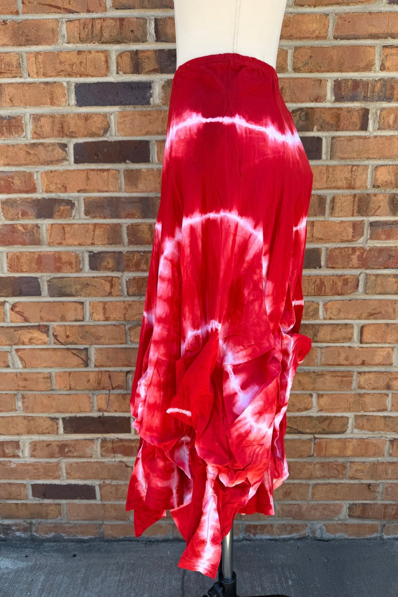 Funky Bubble Skirt in Red & White - ivyandlavyboutique LA Skirts