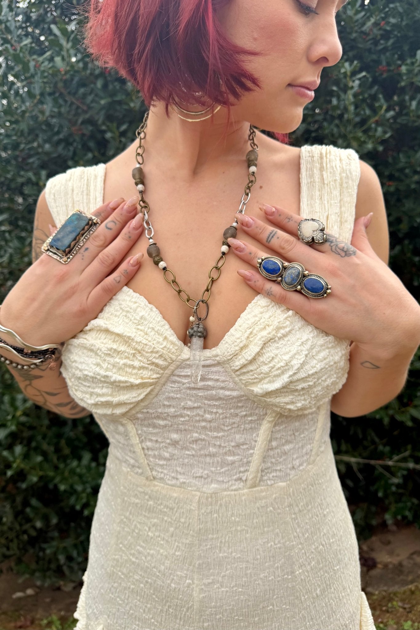 Gemstone Carved Statement Necklace - ivyandlavyboutique ivyandlavyboutique