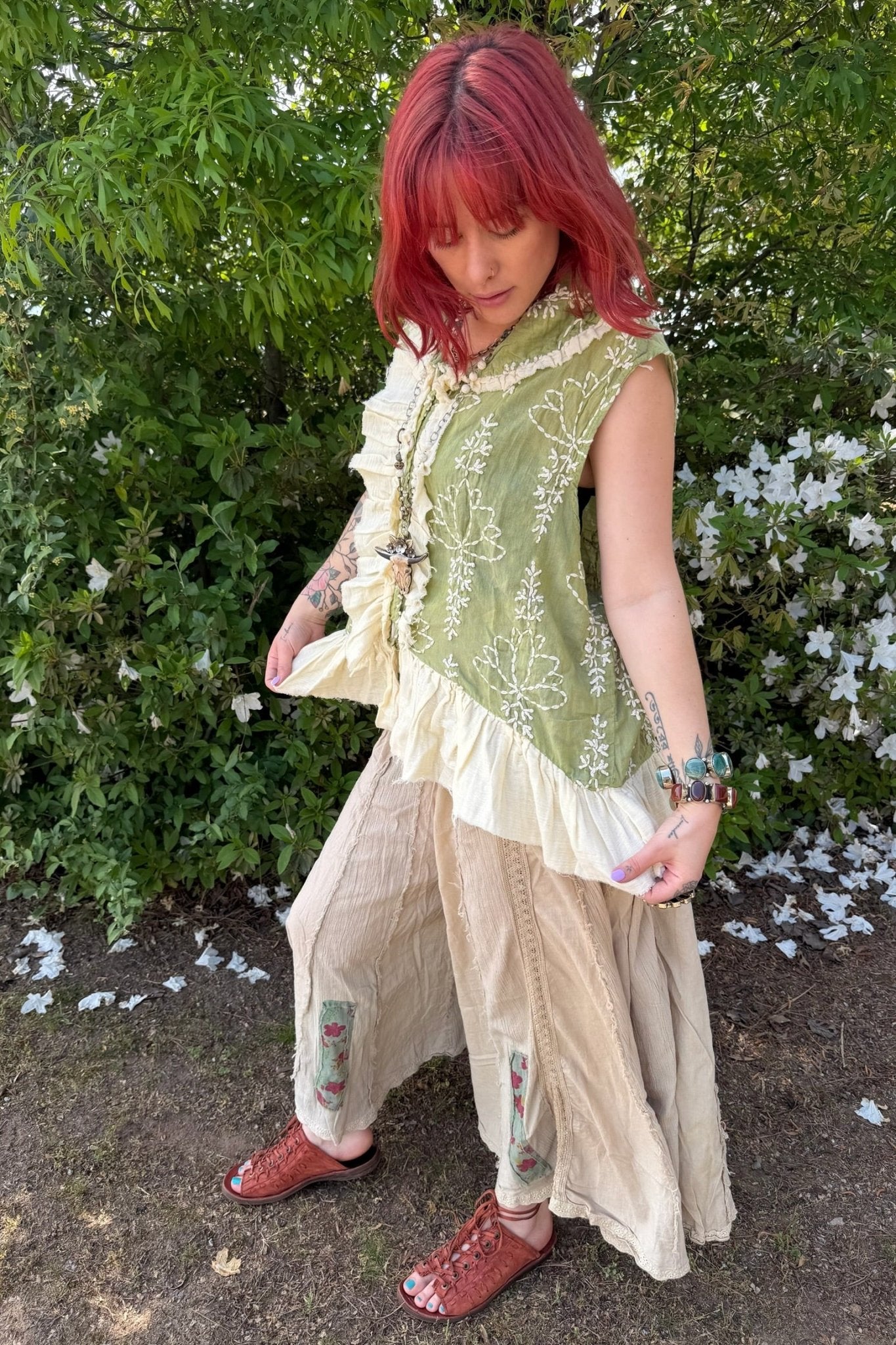 Green Apple Embroidery Ruffle Vest - ivyandlavyboutique A Rare Bird Shop