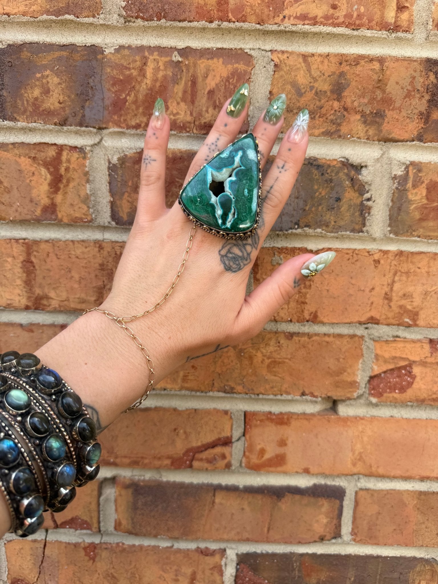 Green Envy Cutout Ring - ivyandlavyboutique ivyandlavyboutique