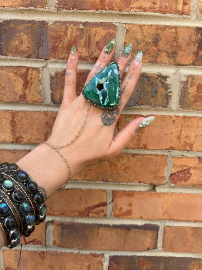 Green Envy Cutout Ring - ivyandlavyboutique ivyandlavyboutique