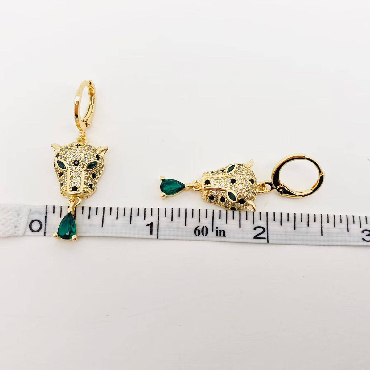 Green Eye Cubic Zirconia Gold Leopard Head Huggie Earrings - ivyandlavyboutique Mio Queena