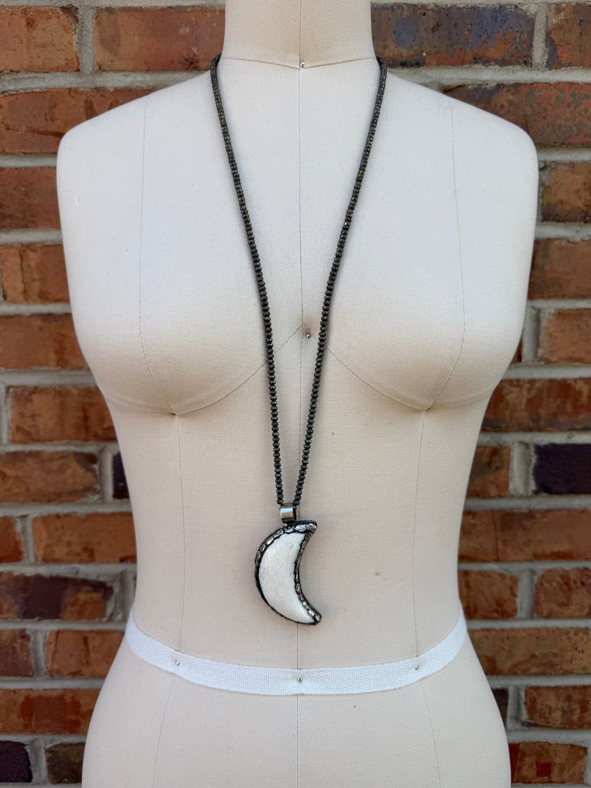 Half Moon At Night Necklace - ivyandlavyboutique ivyandlavyboutique