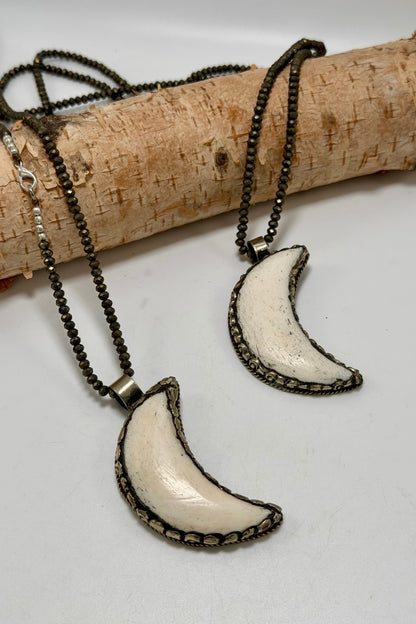 Half Moon At Night Necklace - ivyandlavyboutique ivyandlavyboutique
