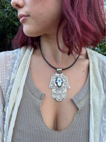Hamsa Hand Choker Necklace w/ Mother of Pearl Center - ivyandlavyboutique ivyandlavyboutique