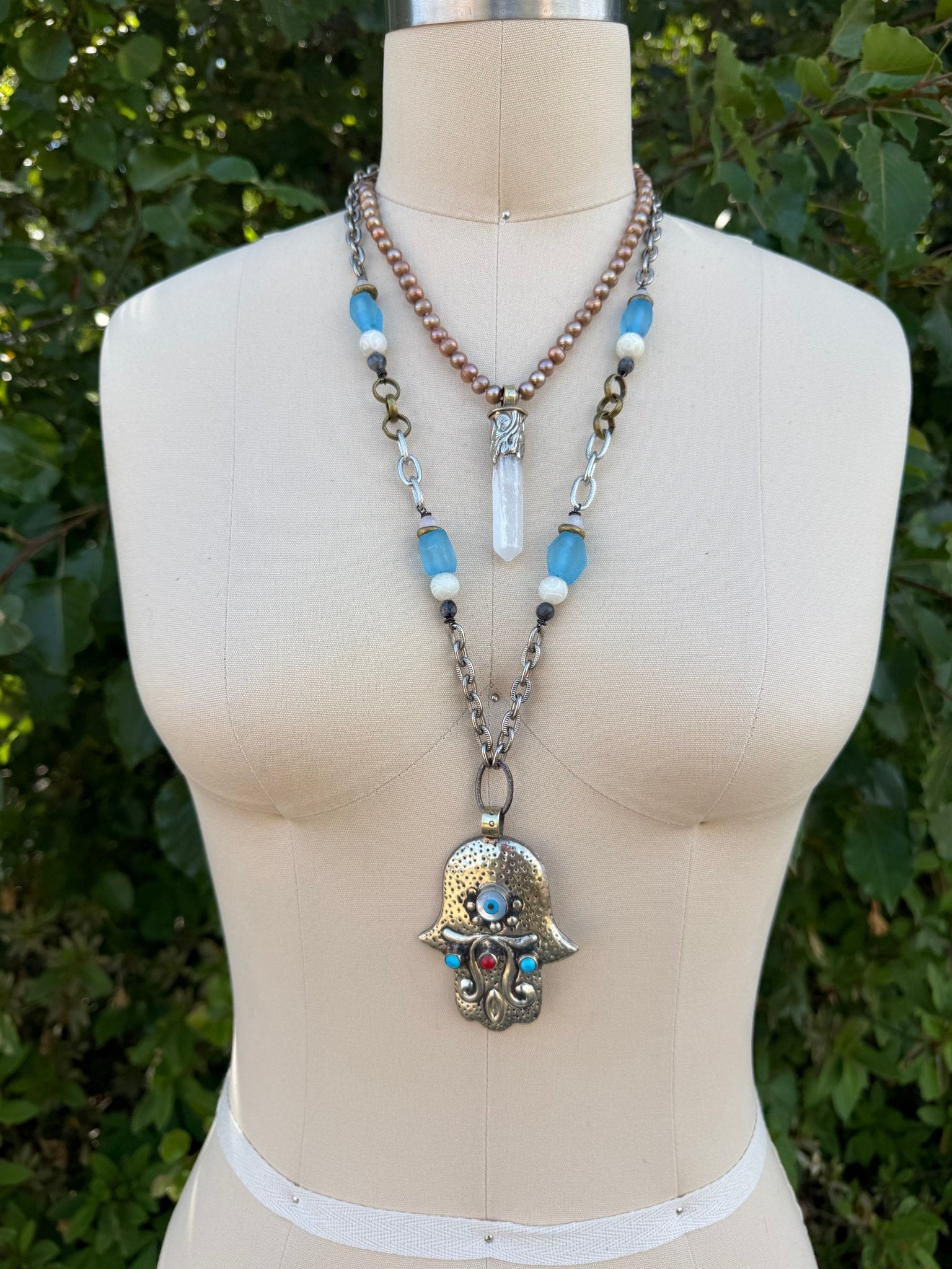 Hand Of Power Necklace - ivyandlavyboutique ivyandlavyboutique