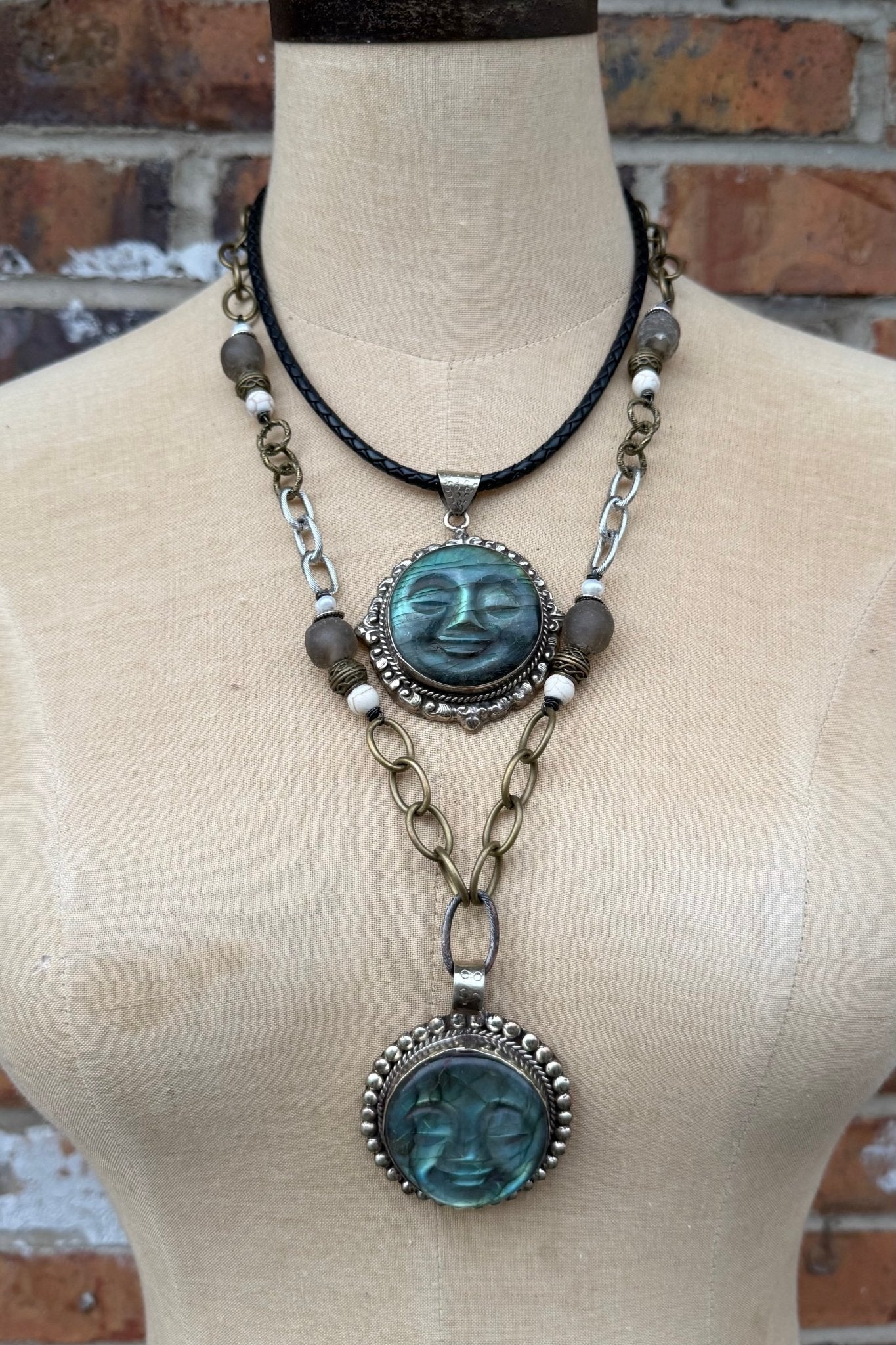 Happy Sun Choker on Leather - ivyandlavyboutique ivyandlavyboutique