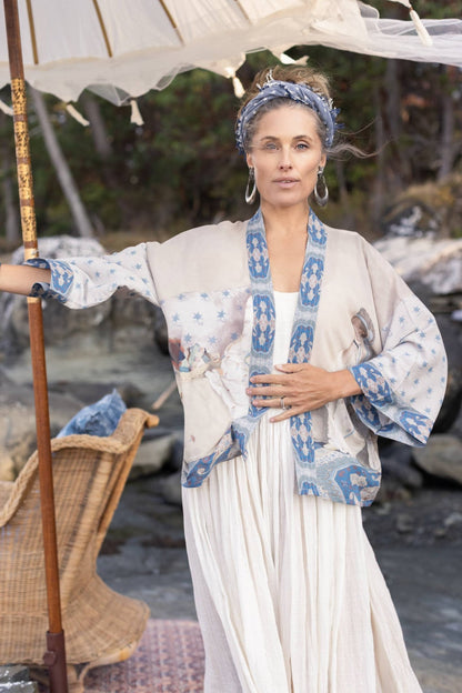 Head In The Clouds Pixie Duster Cropped Kimono w/ Stars - ivyandlavyboutique Market of Stars