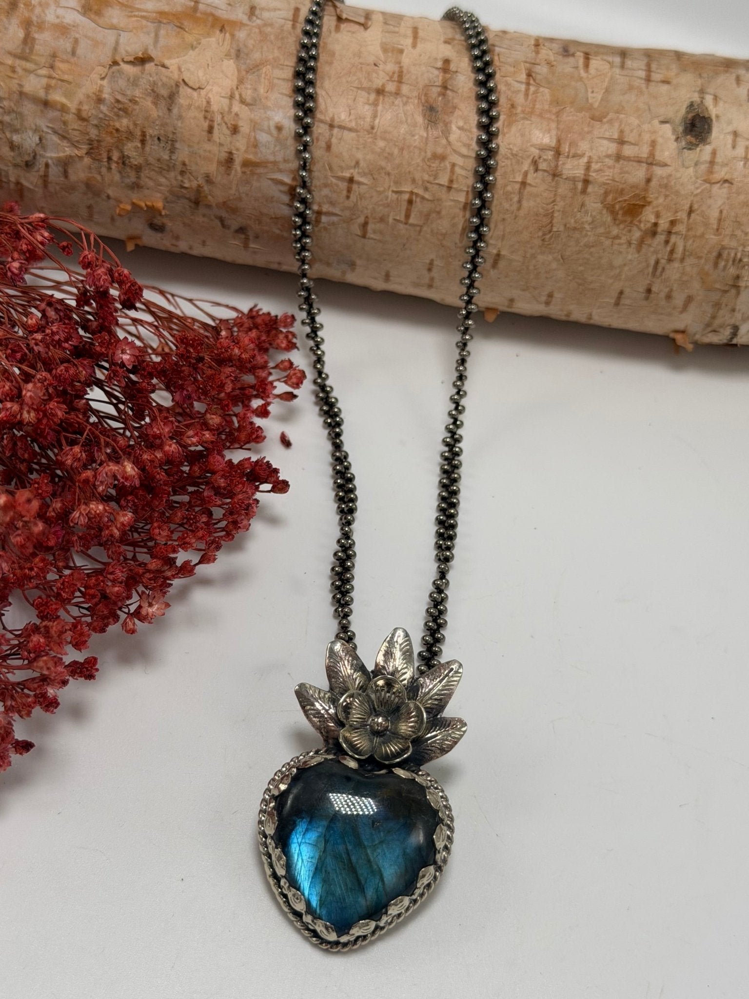 Heart Drop Shortie Necklace - ivyandlavyboutique ivyandlavyboutique