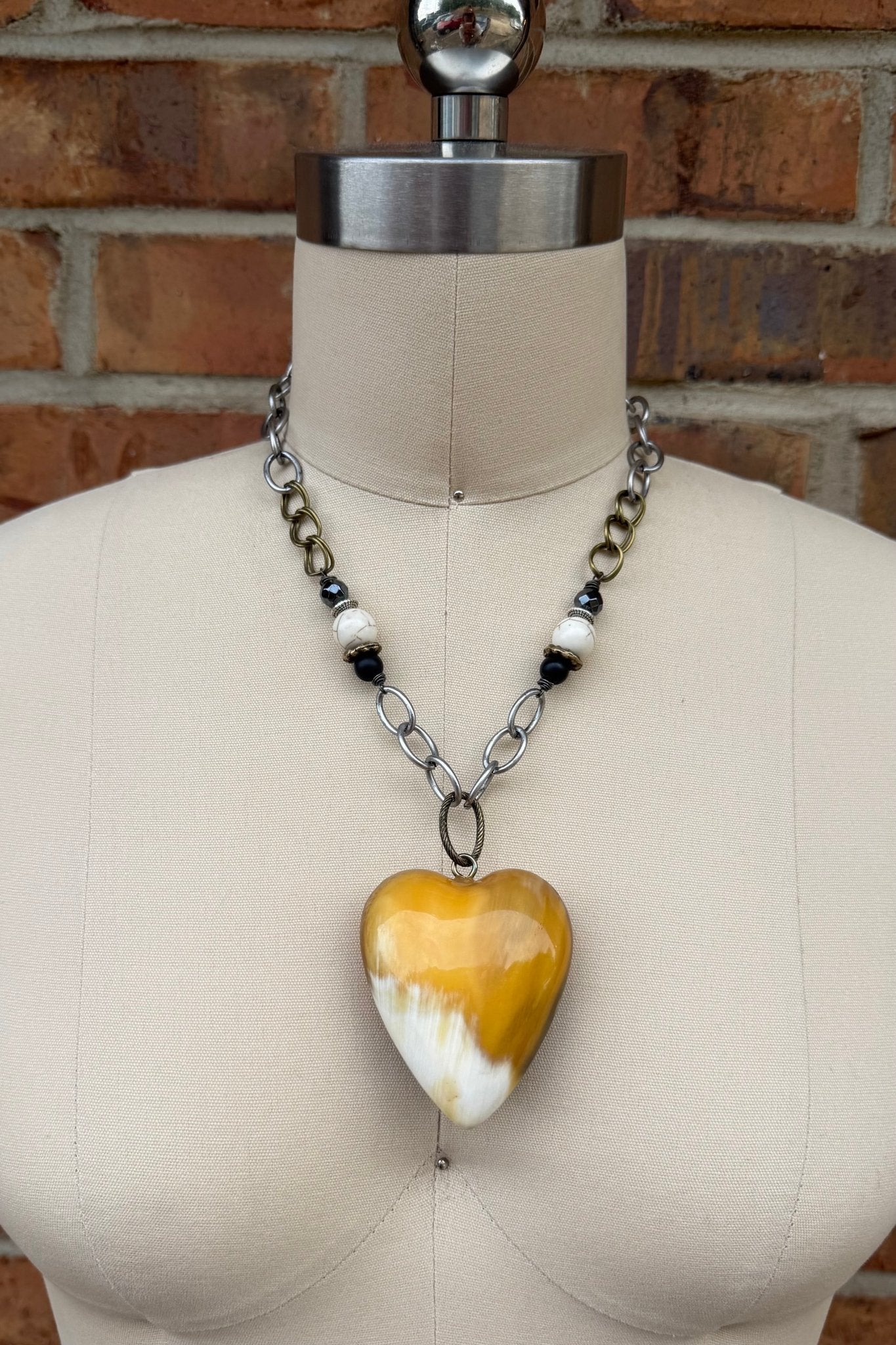 Heart Land Horn Necklace - ivyandlavyboutique ivyandlavyboutique