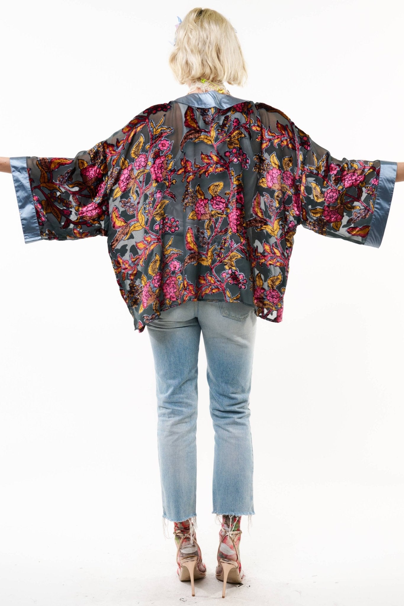 Holiday Jewels Burnout Velvet Kimono / Topper : Charcoal / One Size - ivyandlavyboutique Aratta