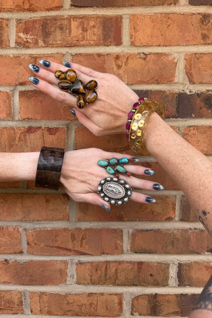 Horn Bracelet elastic stretch - ivyandlavyboutique Erik & Mike