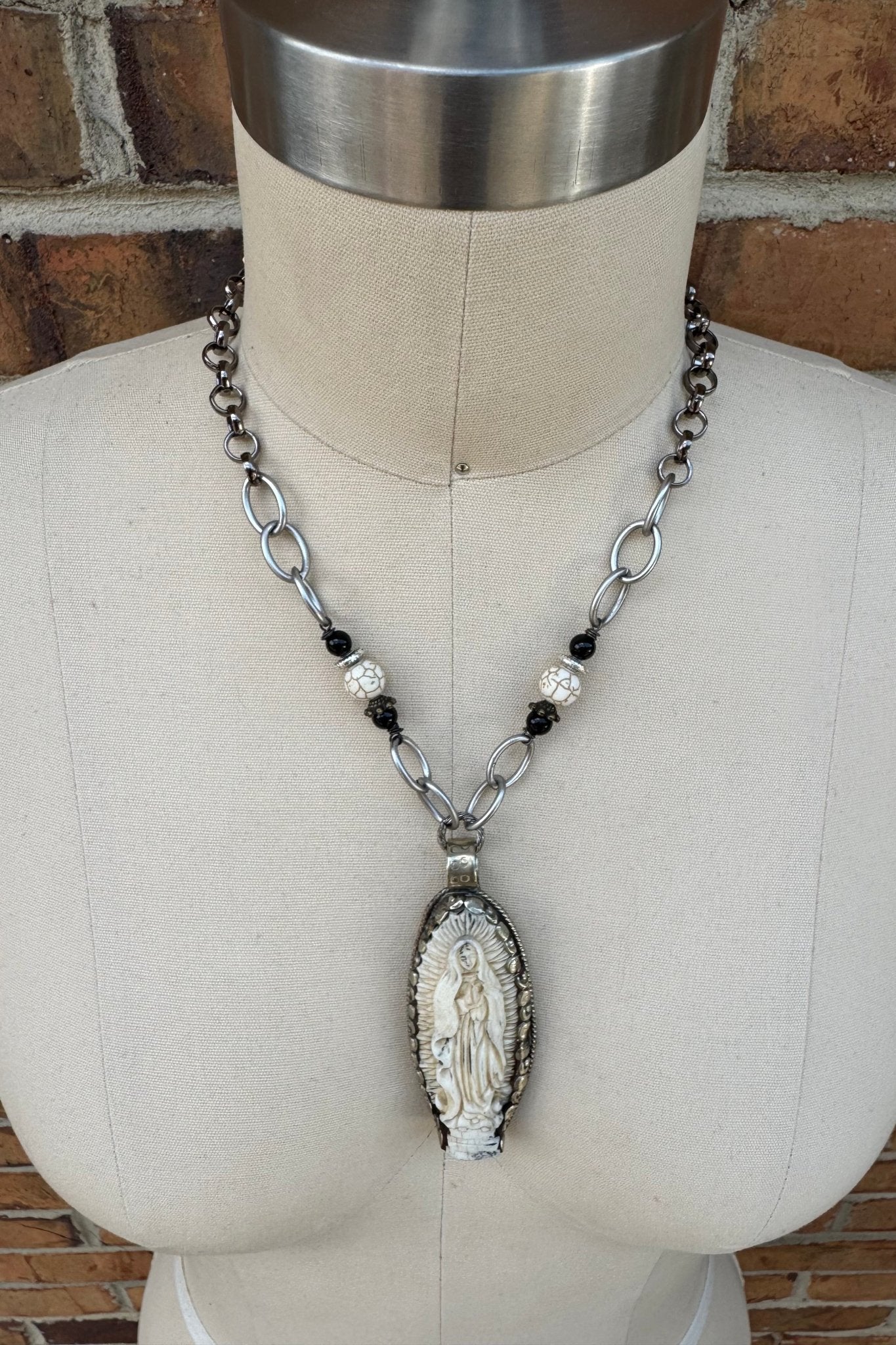 In Prayer Lady Necklace - ivyandlavyboutique ivyandlavyboutique