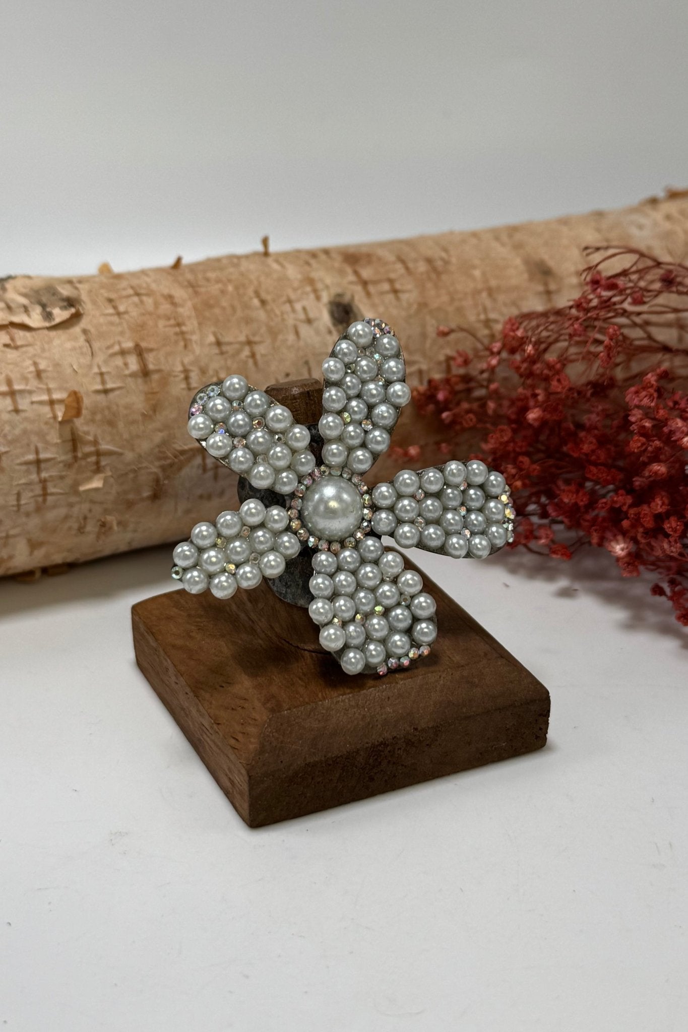 Jazzy Flower Ring - ivyandlavyboutique ivyandlavyboutique