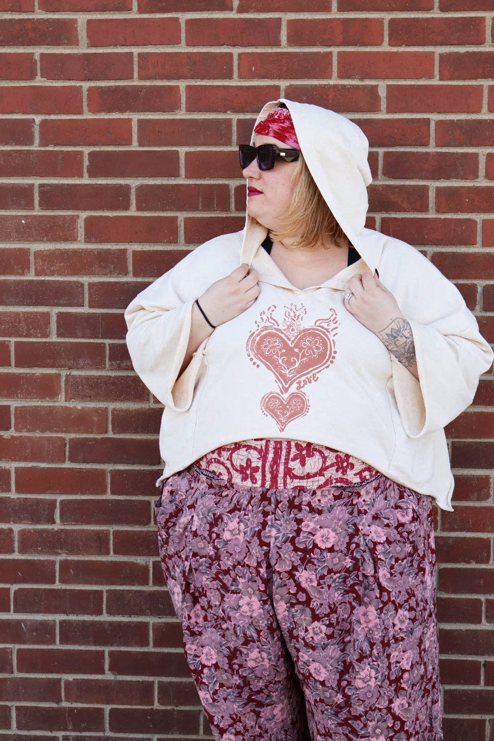 Kantha Bae Dream Cropped Hoodie - Cream Boho Heart Graphi - ivyandlavyboutique Kantha Bae