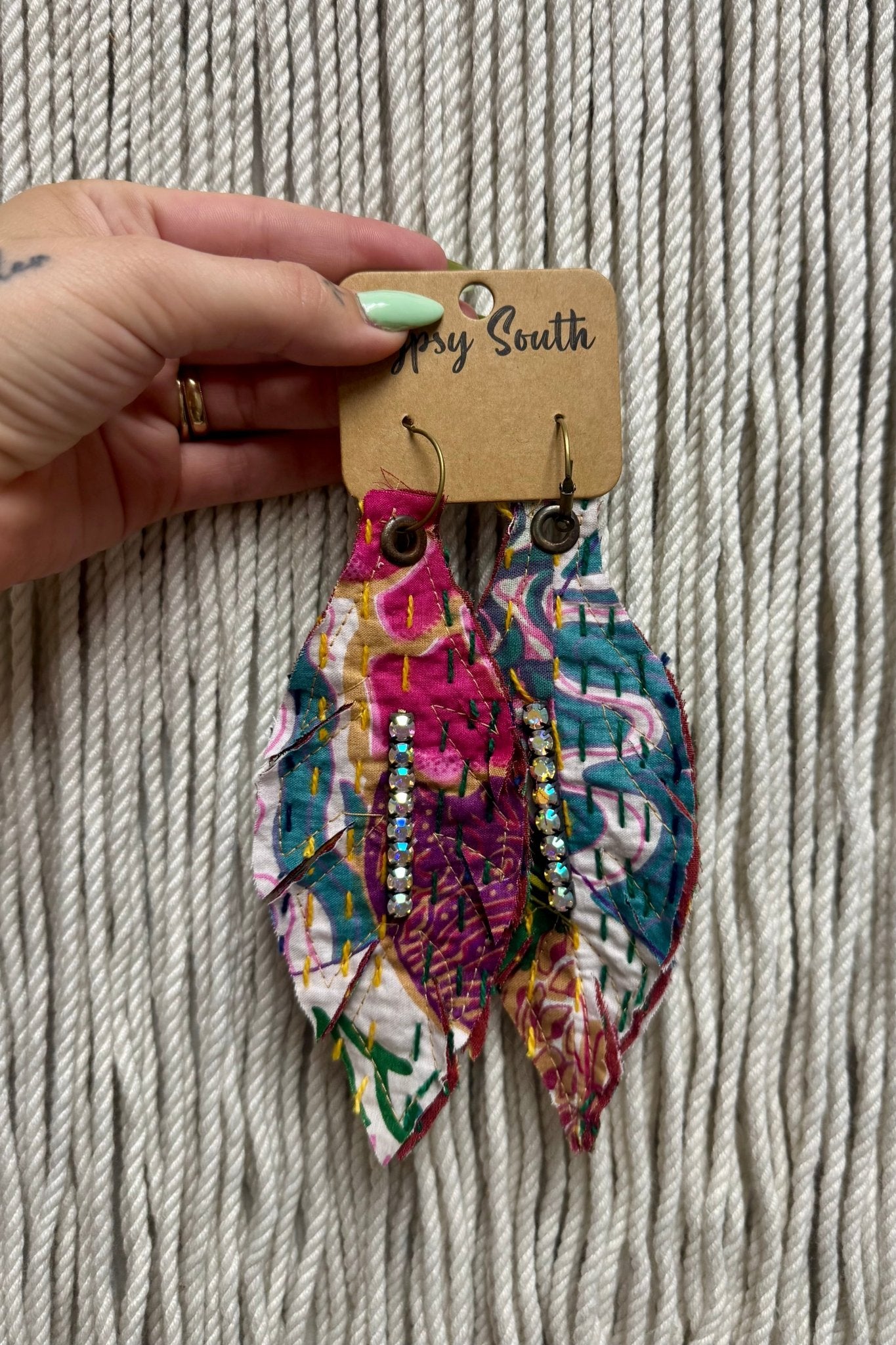Kantha Feather Earring - ivyandlavyboutique Gypsy South