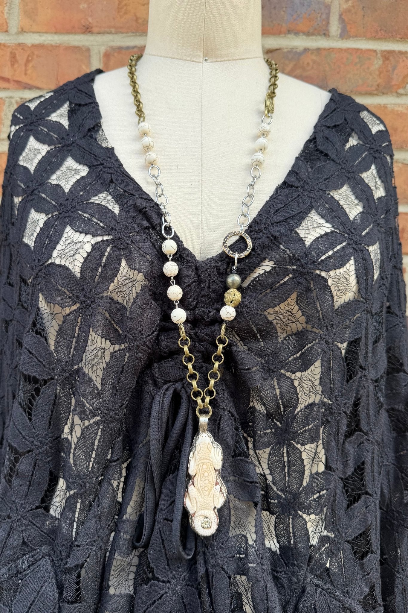 Leaping Lizards Necklace - ivyandlavyboutique ivyandlavyboutique
