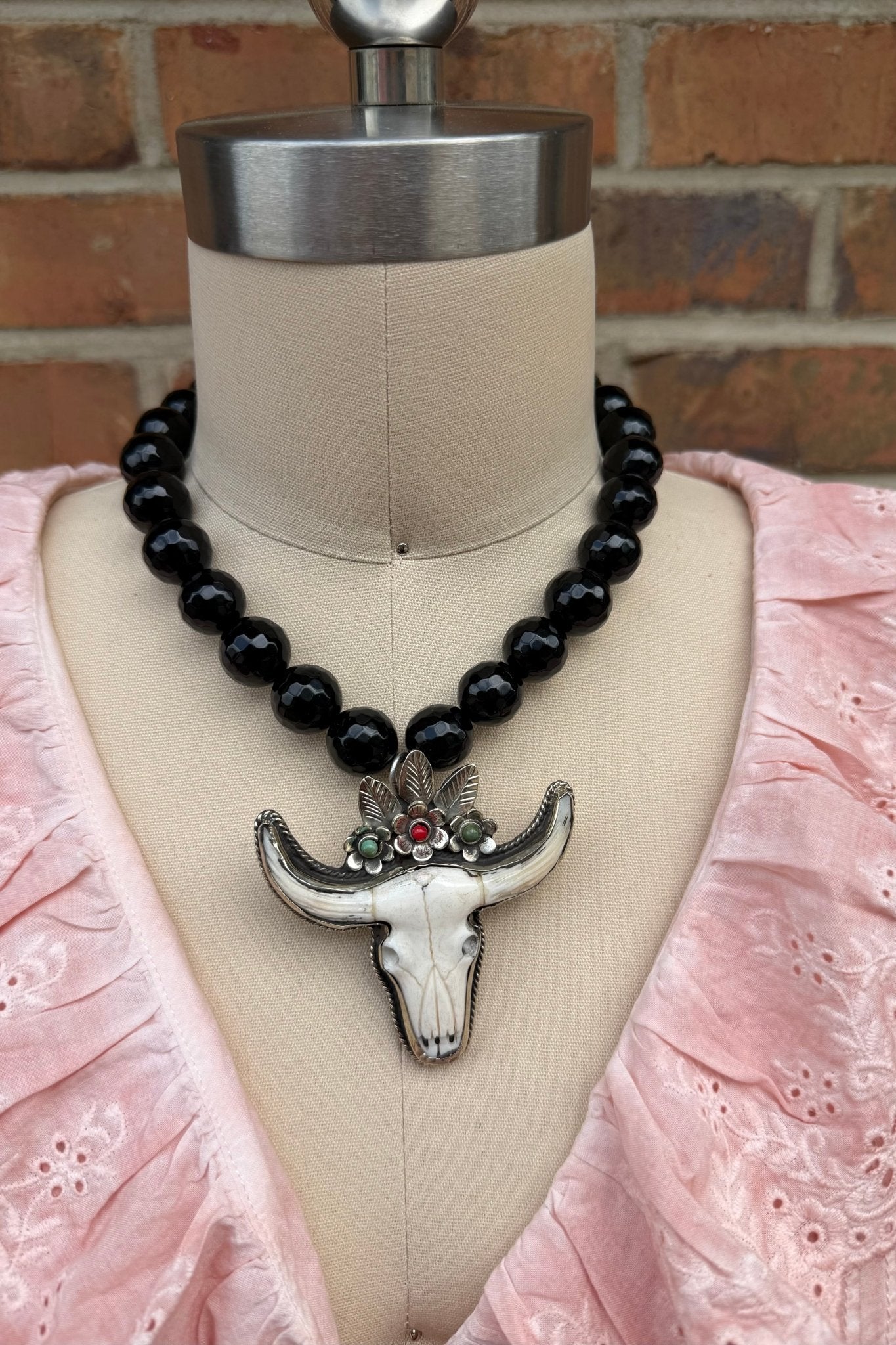 Lonely Bull Necklace - ivyandlavyboutique ivyandlavyboutique