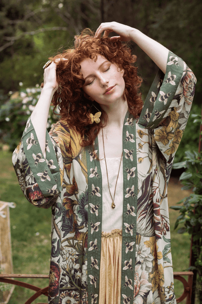 Love Grows Wild Opera Duster Kimono Robe w/ Bees - ivyandlavyboutique Market of Stars