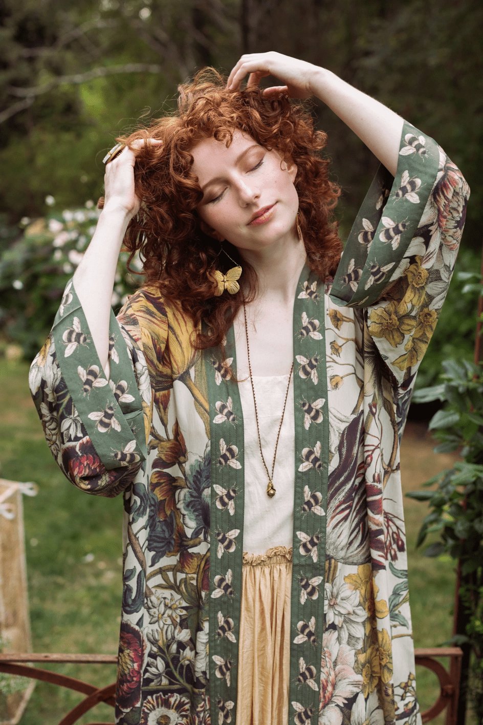 Love Grows Wild Opera Duster Kimono Robe w/ Bees - ivyandlavyboutique Market of Stars