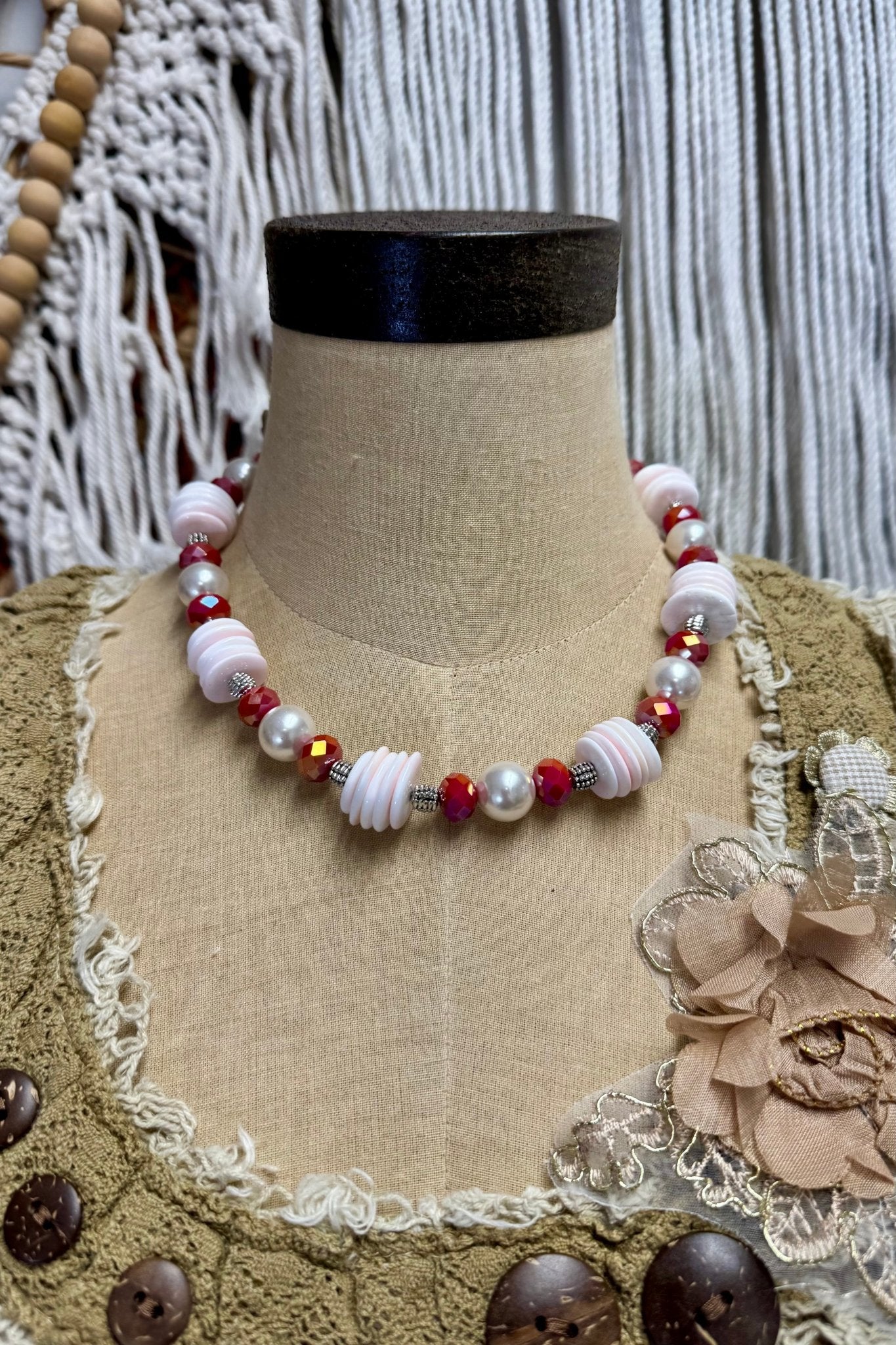 Magenta and Pale Pink Pearl Necklace - ivyandlavyboutique A Rare Bird Shop