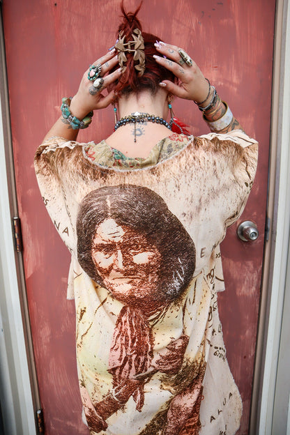 Mapped Out Hi - Lo Tunic with - ivyandlavyboutique I LOVE LINEN