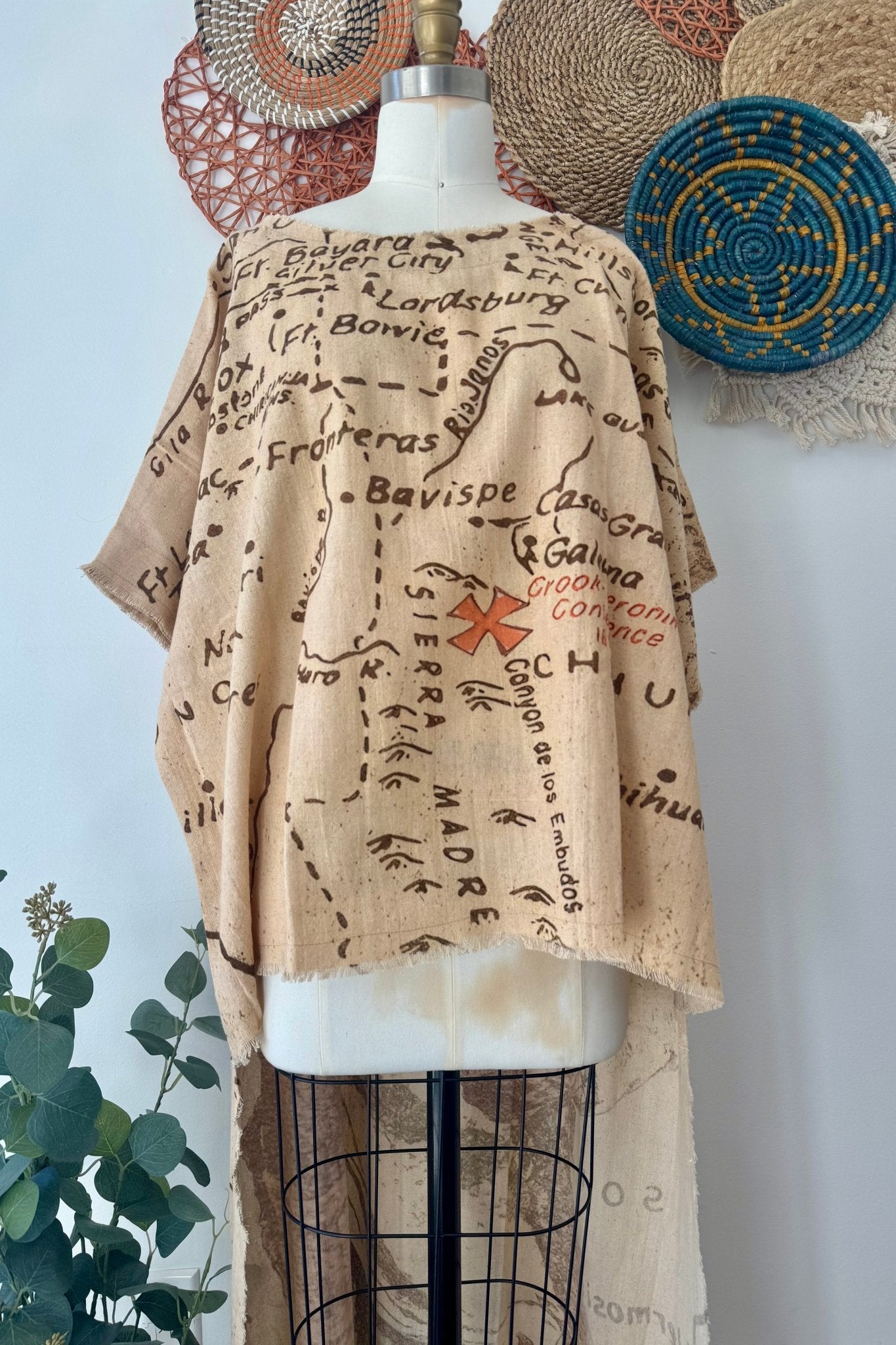 Mapped Out Hi - Lo Tunic with - ivyandlavyboutique I LOVE LINEN
