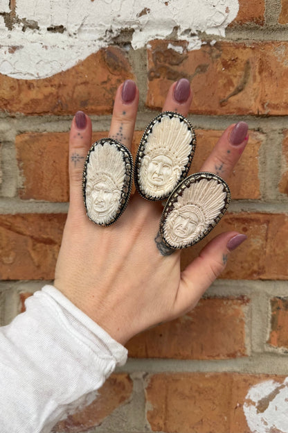 Médium Chief Carved Statement Ring - ivyandlavyboutique ivyandlavyboutique