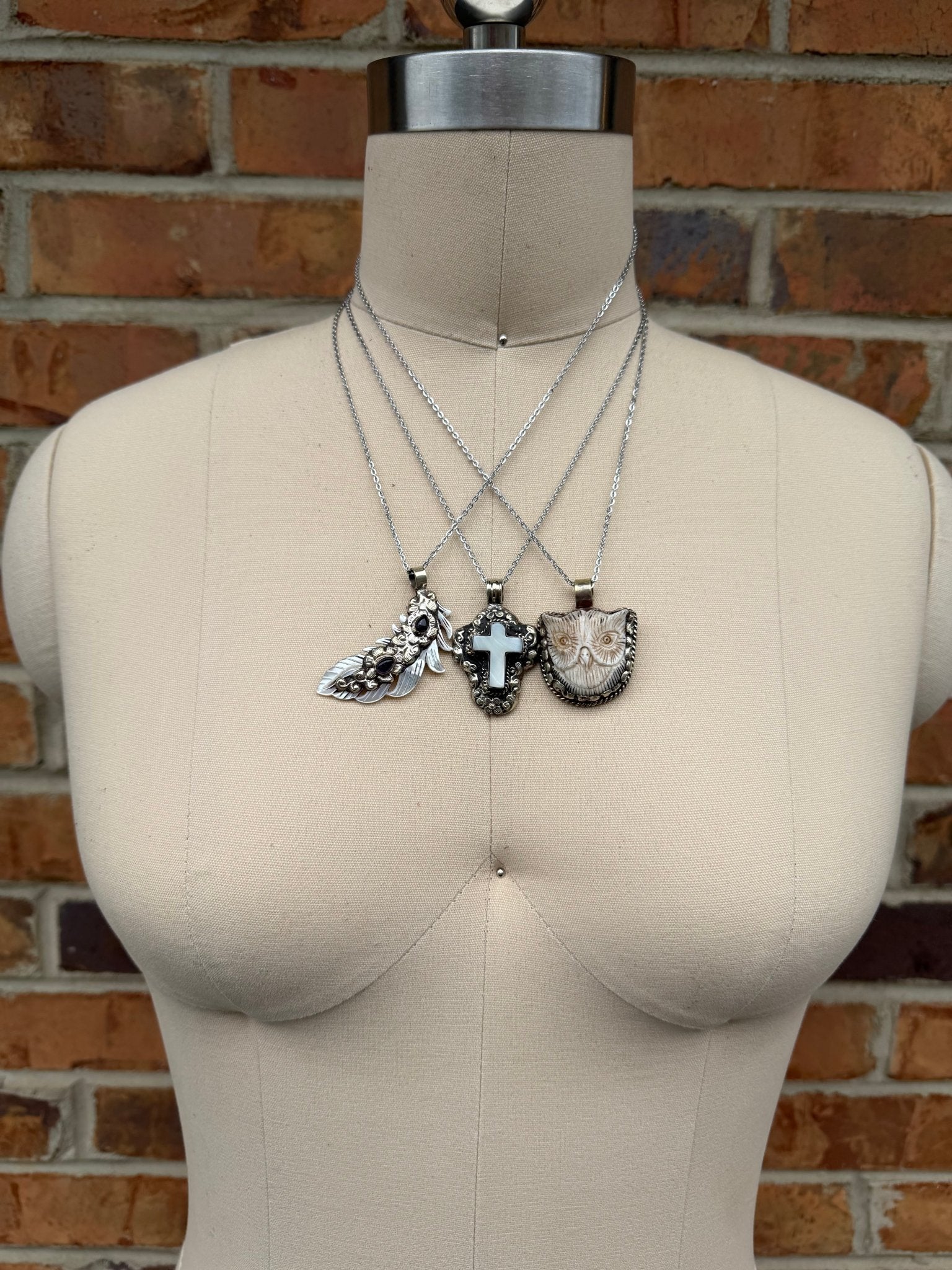 Mini Cross Pendant on Chain - ivyandlavyboutique ivyandlavyboutique