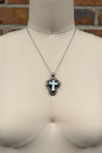 Mini Cross Pendant on Chain - ivyandlavyboutique ivyandlavyboutique