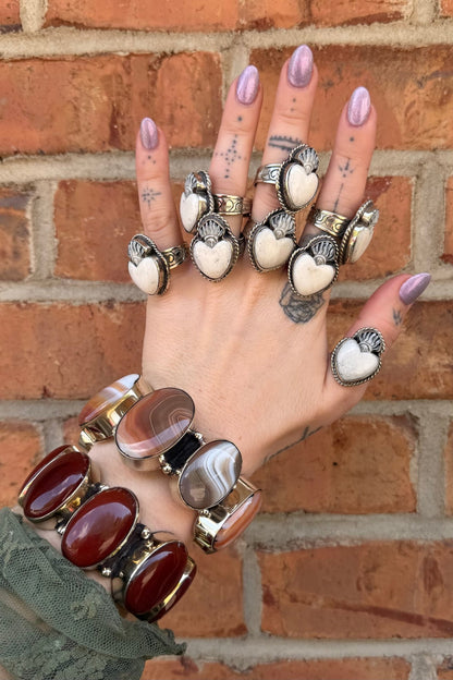 Mini Sacred Heart Ring - ivyandlavyboutique ivyandlavyboutique