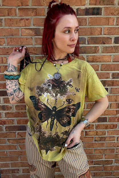 Moon Dance Tee in Flutter Stop - ivyandlavyboutique ivyandlavyboutique