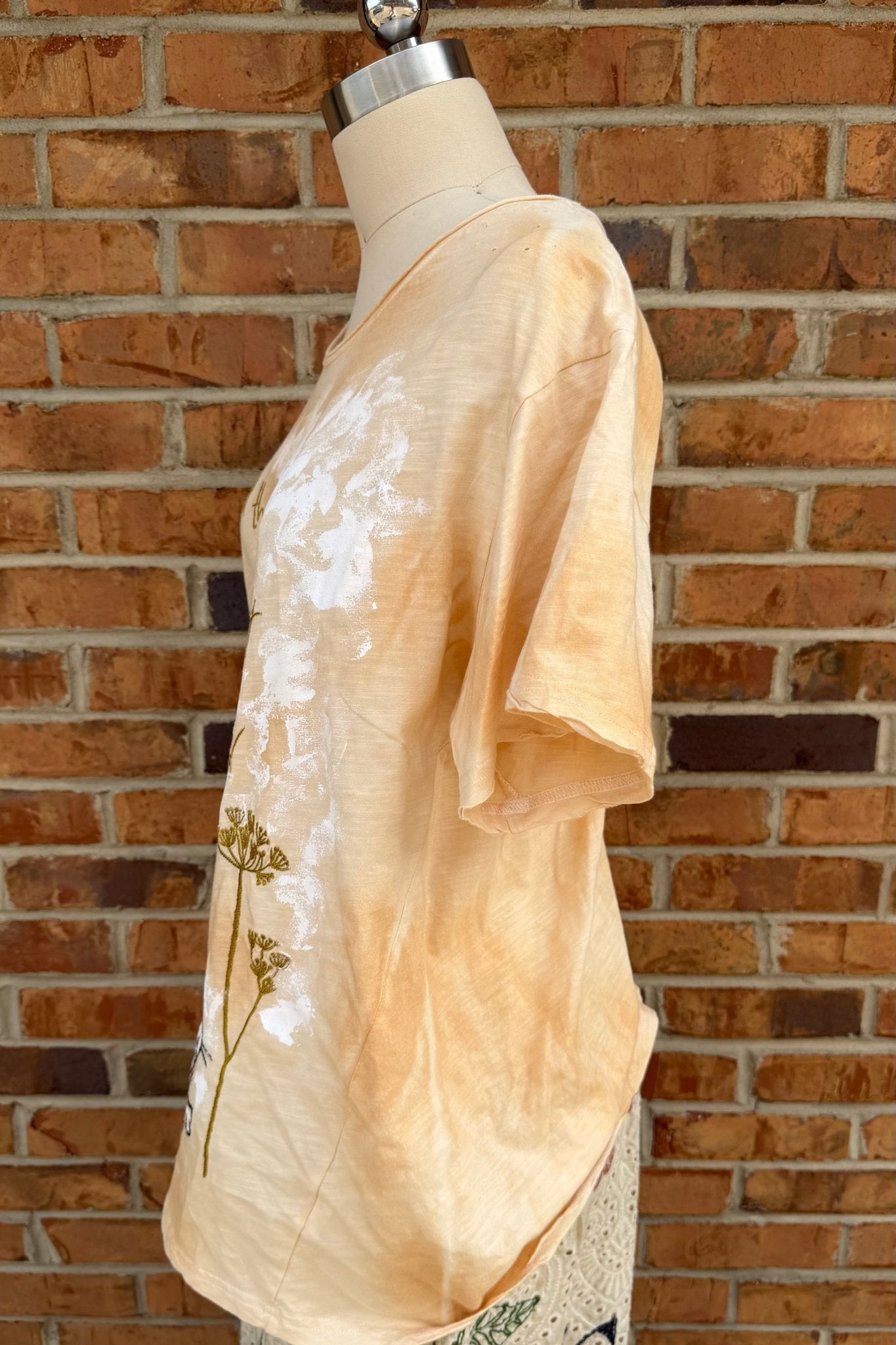 Moon Dance Tee in My Place - ivyandlavyboutique ivyandlavyboutique