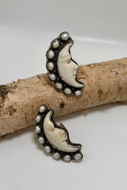 Moonlight Carved Pearl Ring - ivyandlavyboutique ivyandlavyboutique