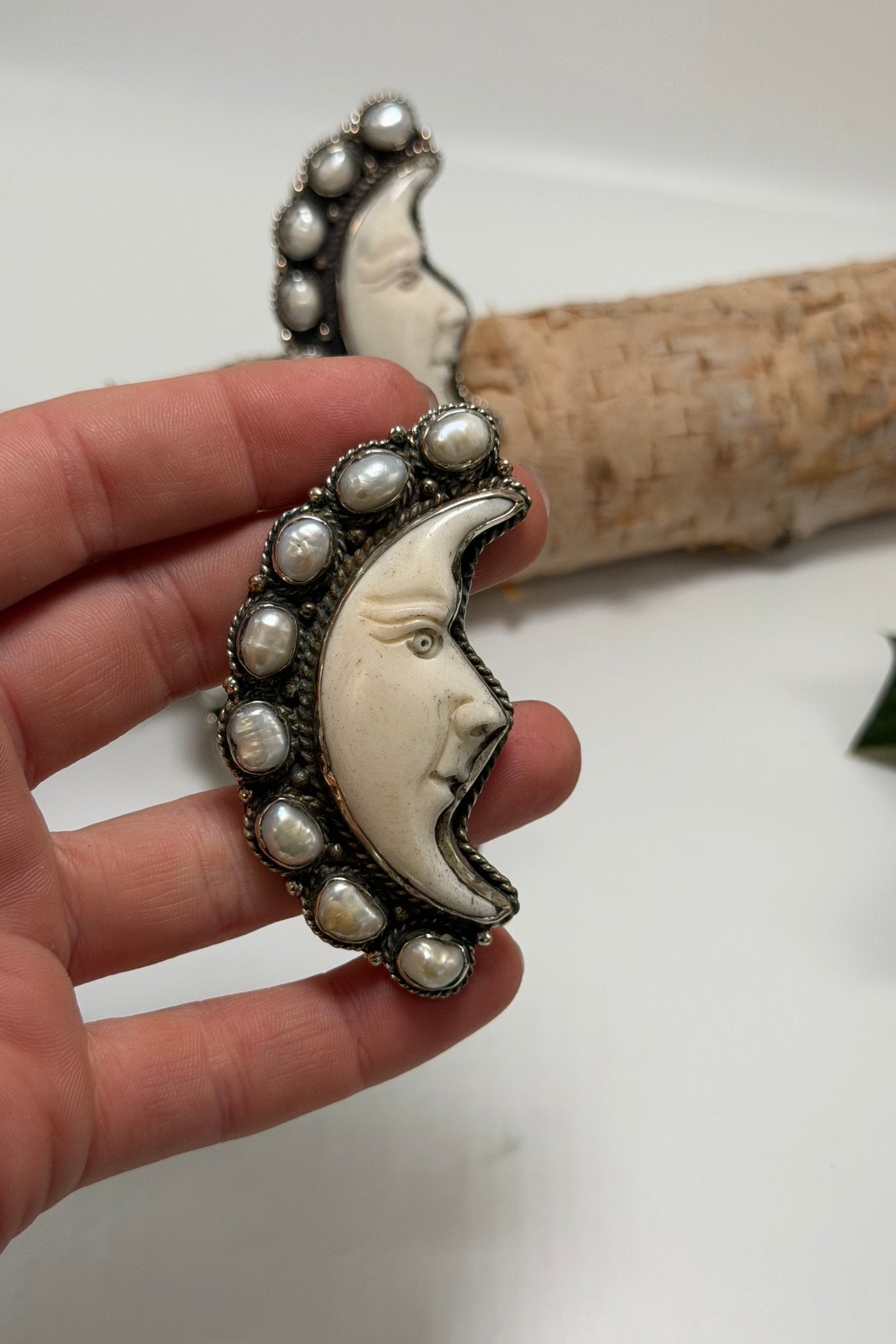 Moonlight Carved Pearl Ring - ivyandlavyboutique ivyandlavyboutique