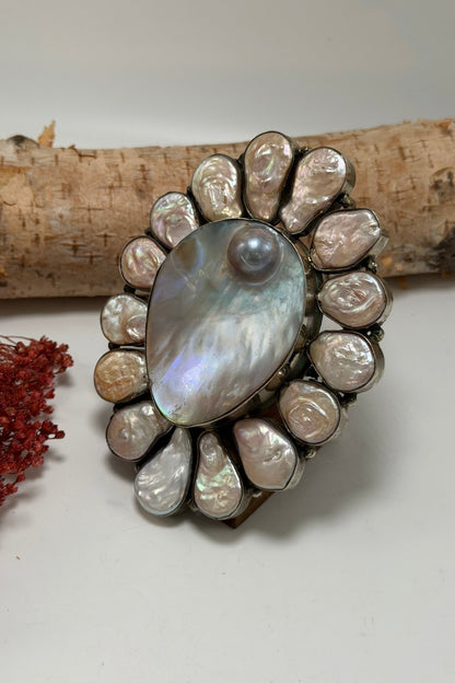 Mother of Pearl BIG Statement Ring - ivyandlavyboutique ivyandlavyboutique