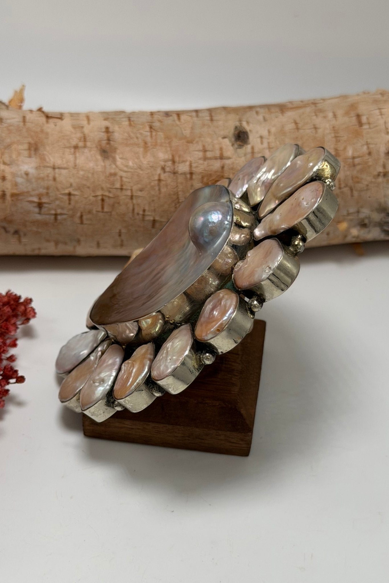 Mother of Pearl BIG Statement Ring - ivyandlavyboutique ivyandlavyboutique