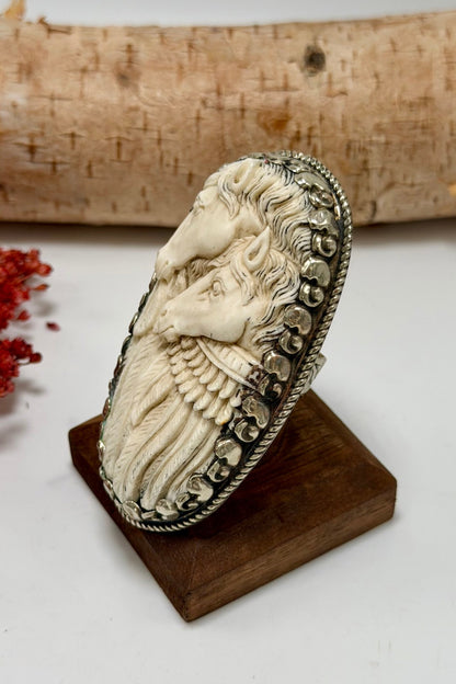 Motherly Love Horse Carved Head Ring - ivyandlavyboutique ivyandlavyboutique