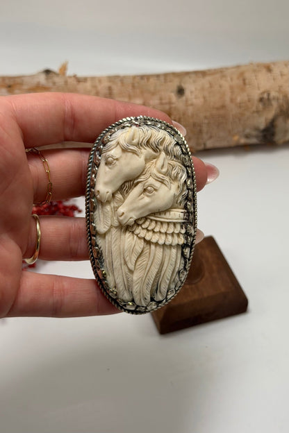 Motherly Love Horse Carved Head Ring - ivyandlavyboutique ivyandlavyboutique