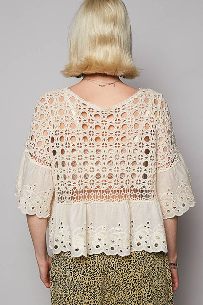 Nikki Round neck short sleeve floral eyelet crochet top - ivyandlavyboutique Pol Clothing